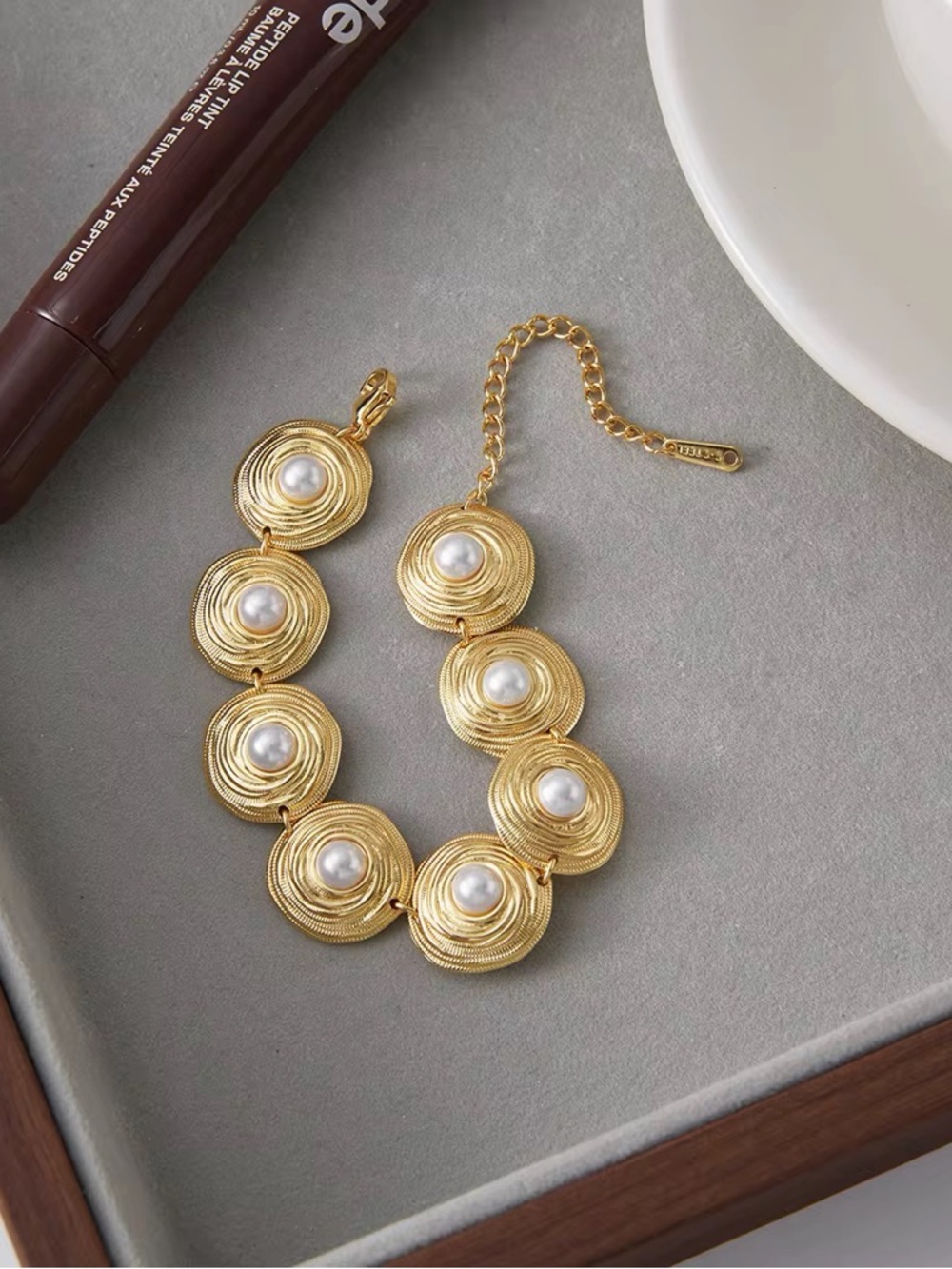 18K Gold Plated Textured Pearl Medallion Bracelet